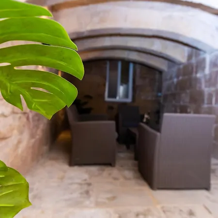 Great Siege Apartment