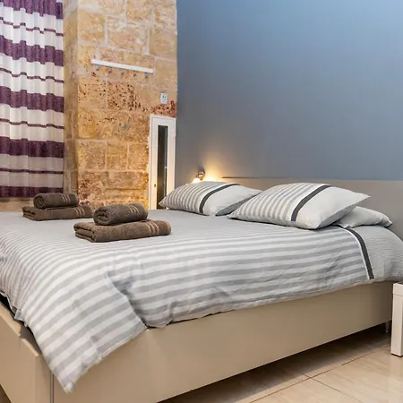 Great Siege Apartment